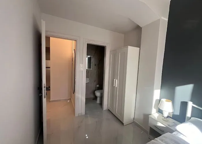 Ladadika Fine Living Lejlighed