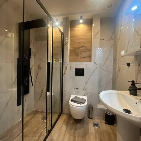 Ladadika Fine Living Apartman *